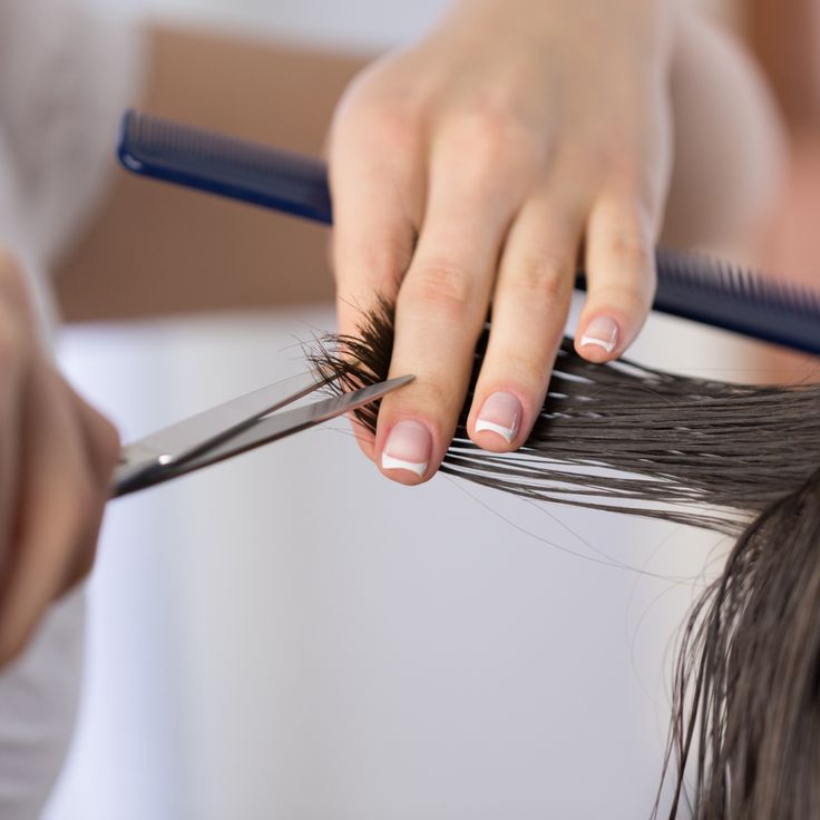 مدل موهای بلند لایه‌بندی شده با برش زاویه‌دار