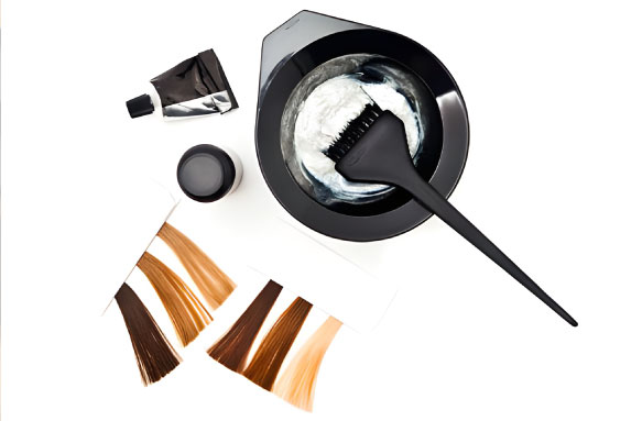 اکسیدان شماره ۶٪ مناسب موهای تیره و طبیعی با کمترین آسیب به ساقه مو