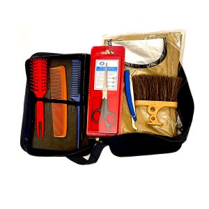 کیف اصلاح اقتصادی شامل قیچی Sheng، موپران، پیشبند، دسته تیغ، برس و شانه