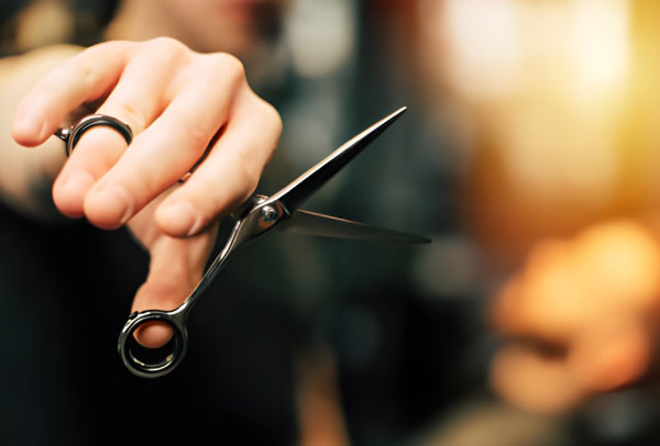 طراحی ارگونومیک دسته قیچی آرایشگاهی برای راحتی دست و کاهش خستگی