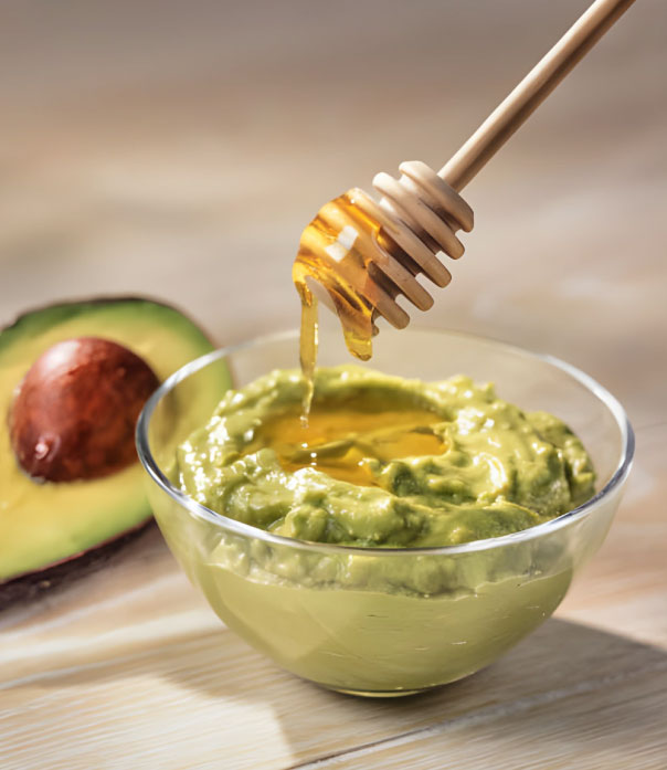 درمان وز و خشکی موهای دکلره با ماسک آووکادو و عسل